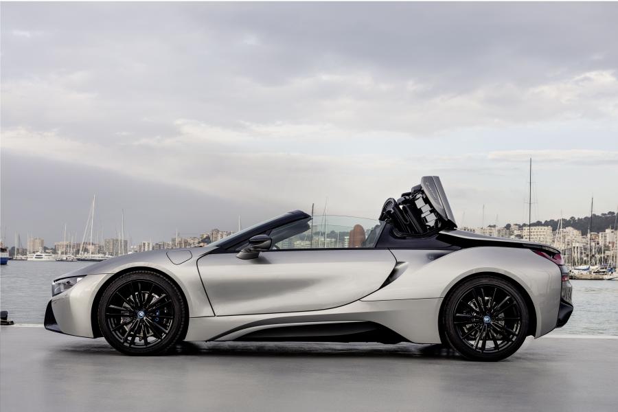  BMW i8 Roadster (I15) 2018 года  (WW) (фото 137 из 198)